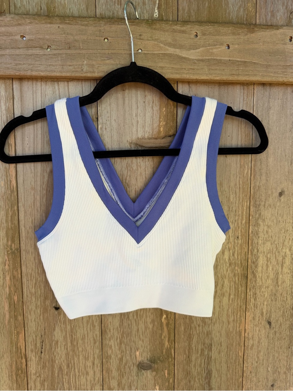NWOT OFFLINE by Aerie Ribbed V-Neck Cropped Tank White blue/purple trim